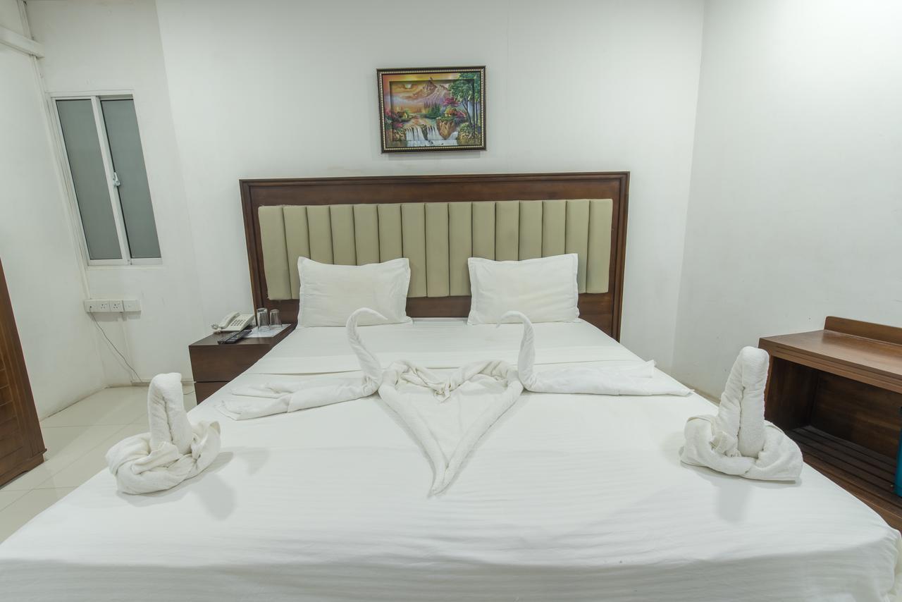 Metro City Hotel Colombo Exterior photo