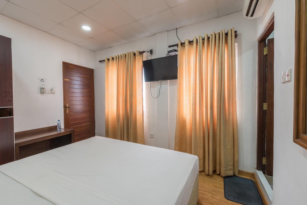 Metro City Hotel Colombo Exterior photo